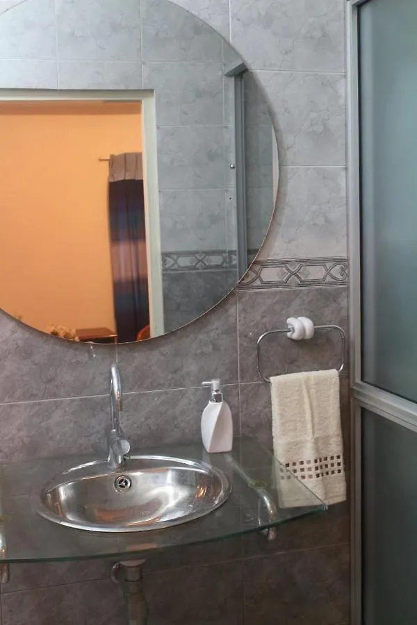 Δωμάτια σε οικογενειακή κατοικία Airport Gateway Residence Νεγκόμπο