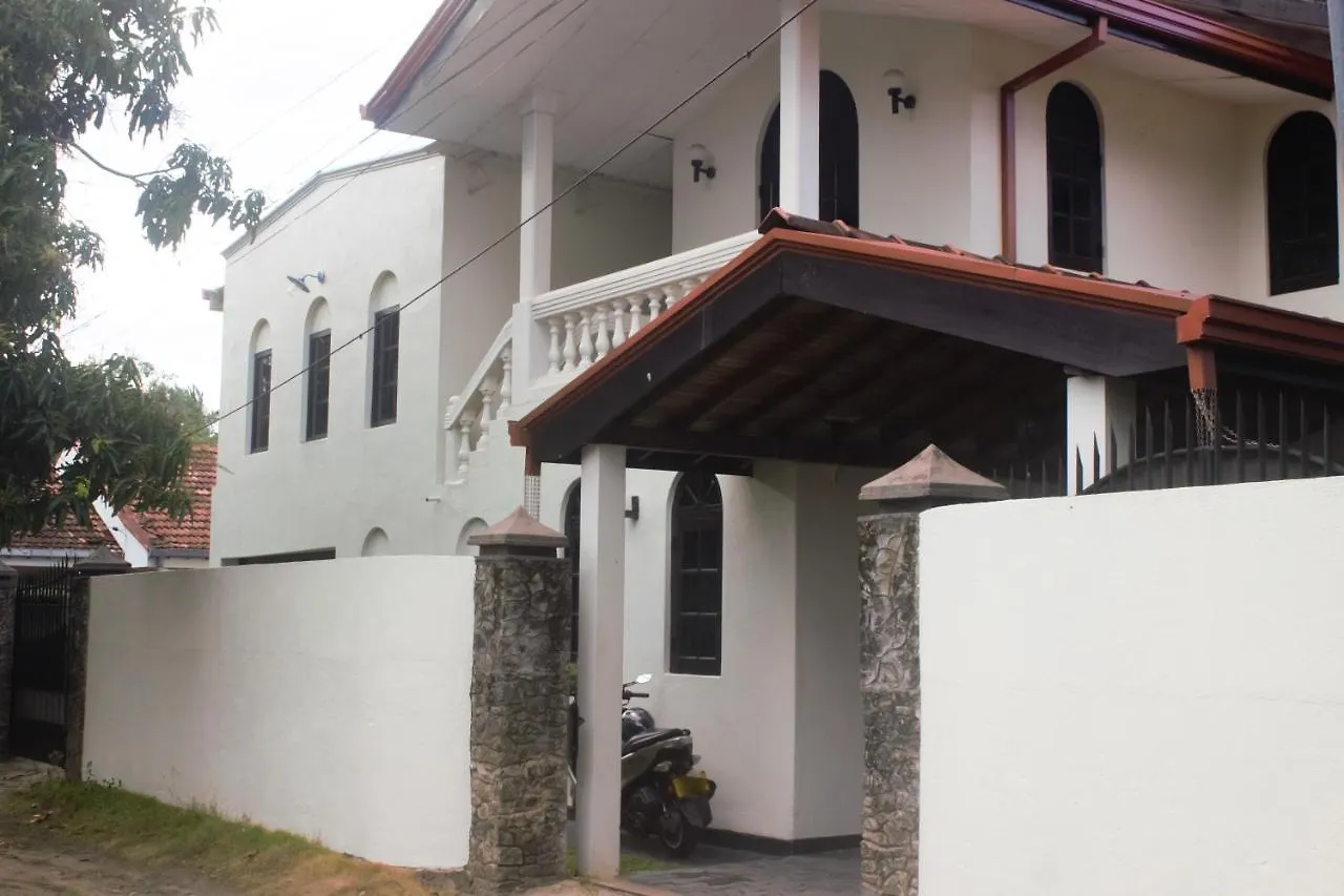 Airport Gateway Residence Negombo