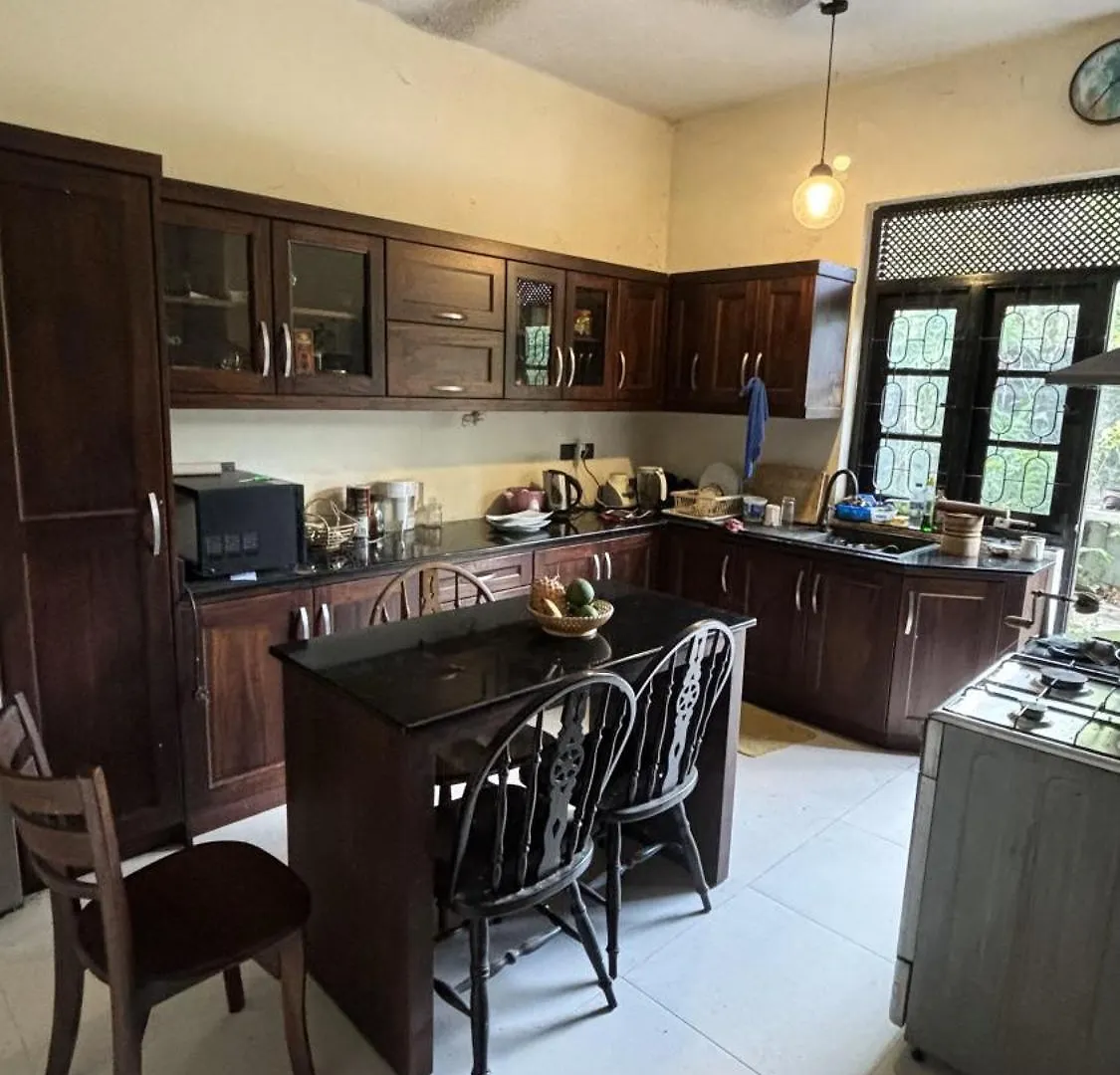 Airport Gateway Residence Negombo